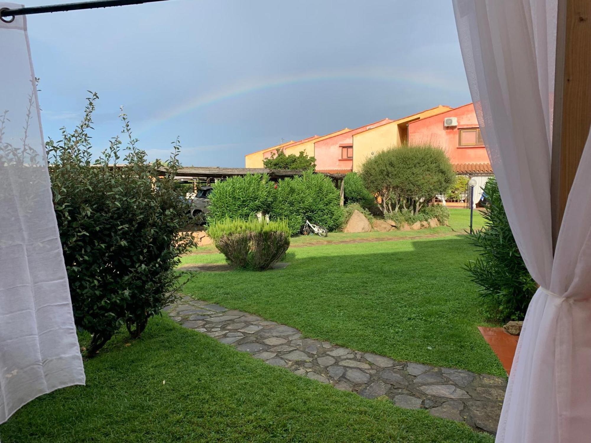Casa Smeralda: Con Giardino E Vicino Al Mare Punta Molara 外观 照片